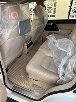 تۆیۆتا لاند کروزەر